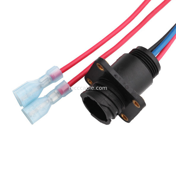 6 Assemblea di cablaggio del cavo di lunghezza di Pin 100mm Molex 1722582106 a 4 Pin TE 208130-1