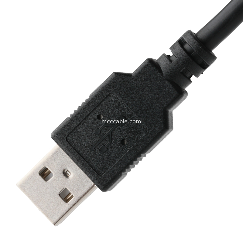 Cavo di ricarica Rohs USB per la ricarica di dispositivi di tipo C e il trasferimento di dati OEM / ODM