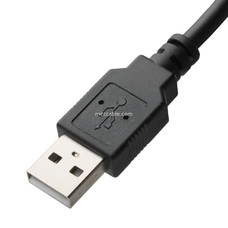 Cavo di ricarica Rohs USB per la ricarica di dispositivi di tipo C e il trasferimento di dati OEM / ODM