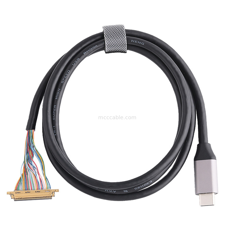 Cavi di tipo C USB 3.0 a 20453-230T-03 realizzati per misurare il connettore coaxiale a micro USB