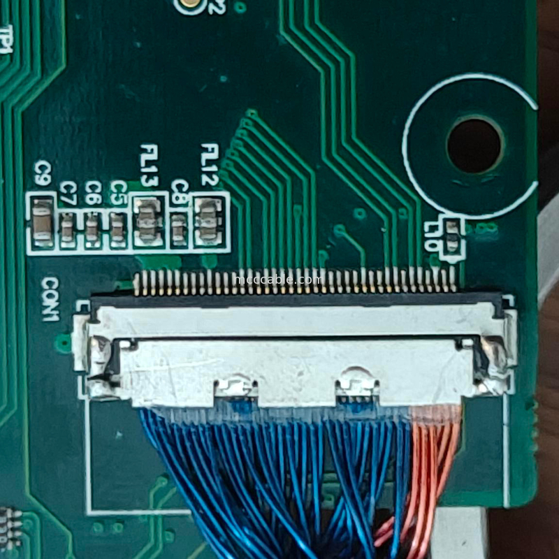 Cable Micro Coaxial LVDS di lunghezza personalizzata da 0,4 mm 20453z-030 SD a 20347 con blocco meccanico