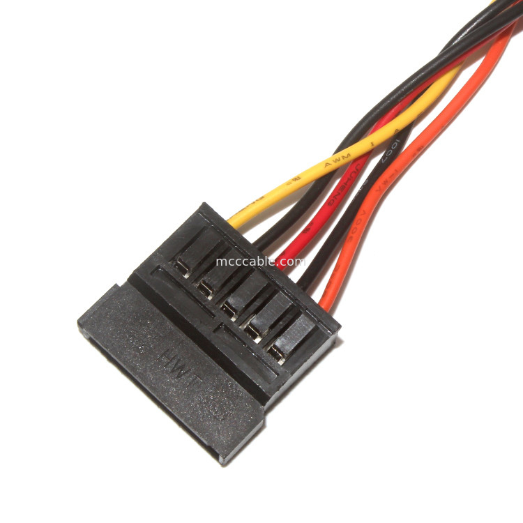 Connettore femminile dell'esposizione dei lvds del cavo del passo del cavo elettrico di Molex 0679260011 Sata 3.81mm