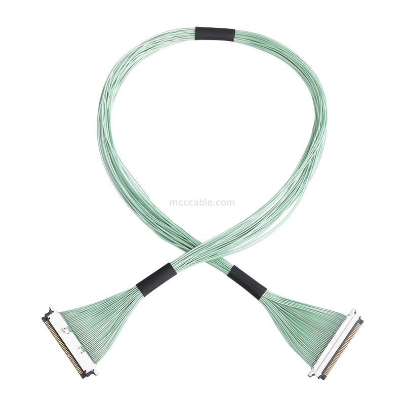 15 pin Micro Cable Coaxial Assembly20345-015T-32R 0,4 mm di passo Collegatore micro coassiale di tipo di accoppiamento orizzontale