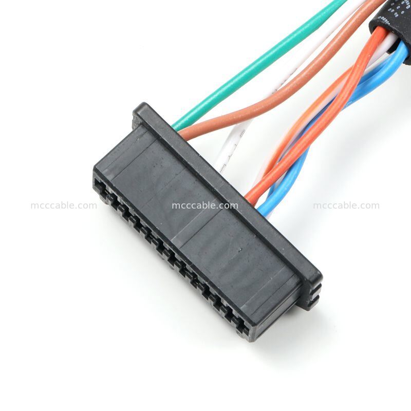 Assemblaggio cavo circolare personalizzato Samtec ACRK-12 a Molex Micro-Lock a 26 pin | CAT6A